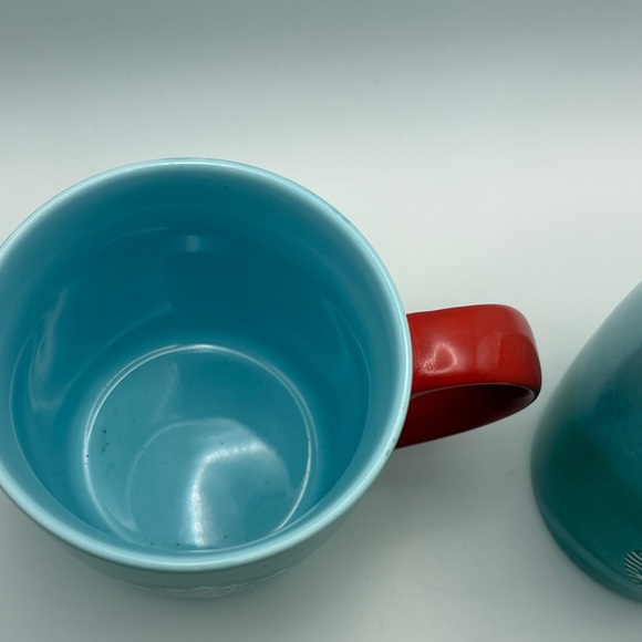 🎄 Starbucks Green & Red Holiday Mugs – Set of 2 🎄 - Picture 5 of 8